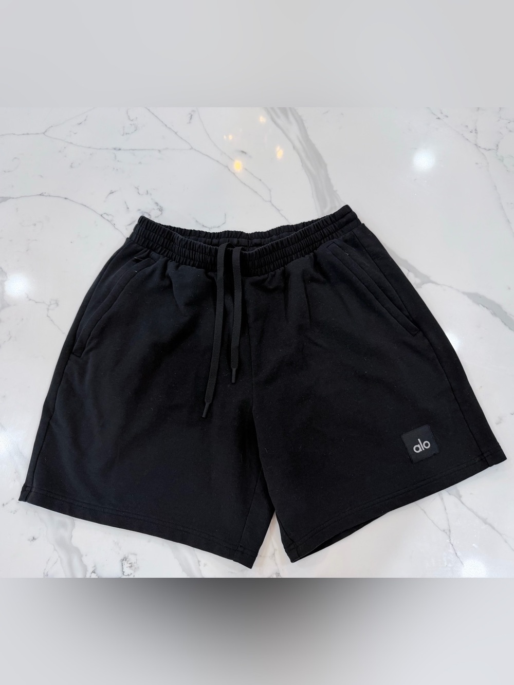NWOT ALO Yoga Men’s Black Athletic Drawstring Cotton Shorts - Picture 2 of 4